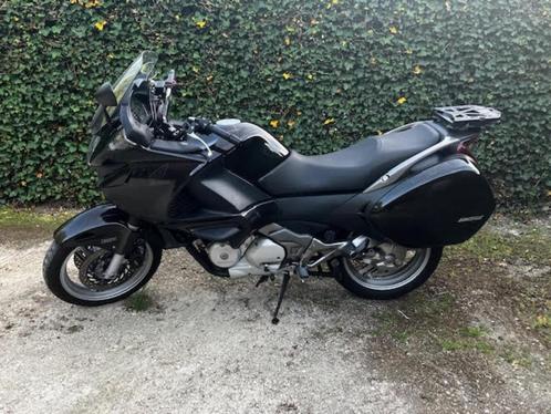 Honda Deauville 700 ABS, Motoren, Motoren | Honda, Particulier, Toermotor, meer dan 35 kW, 2 cilinders, Ophalen