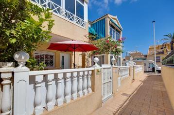 Verzorgde zuid gerichte duplex woning/ Torrevieja beschikbaar voor biedingen