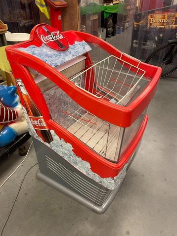 Koelkast Coca Cola, Enlèvement