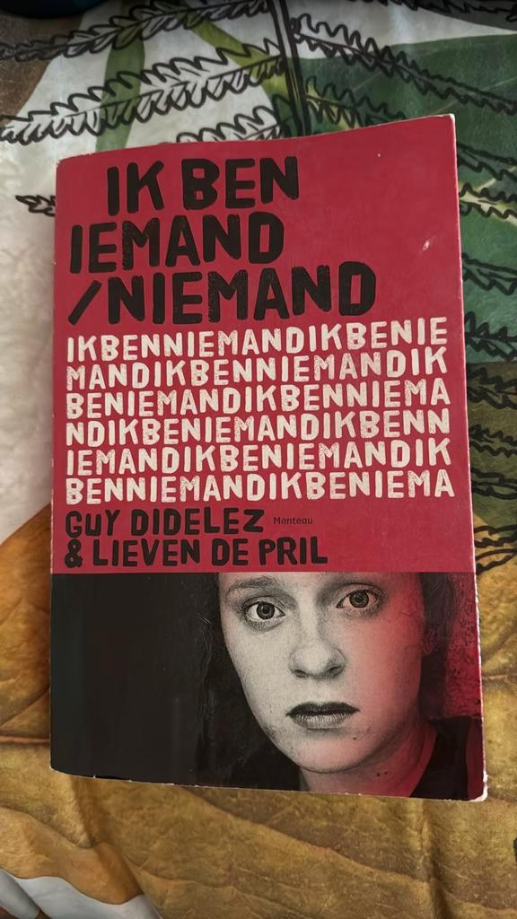 Guy Didelez - Ik ben iemand / niemand, Boeken, Kinderboeken | Jeugd | 13 jaar en ouder, Gelezen, Ophalen of Verzenden