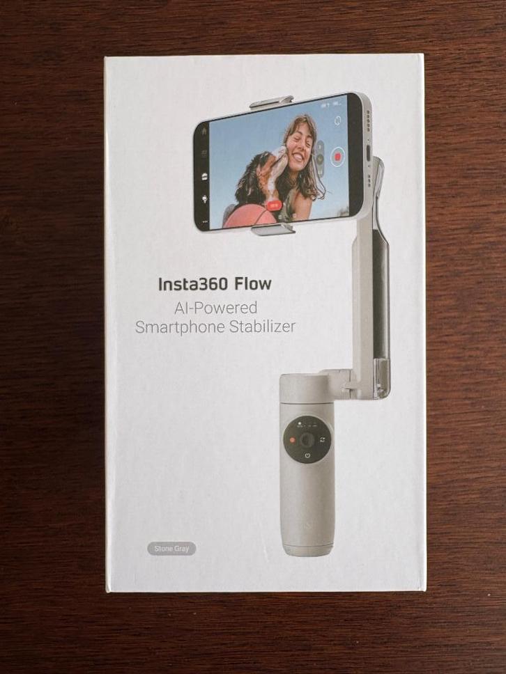 Insta360 Flow — AI-stabilisator voor smartphone, Telecommunicatie, Mobiele telefoons | Toebehoren en Onderdelen, Zo goed als nieuw