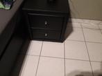2 persoonsbed te koop met zwarte matras en nachtkastje, Huis en Inrichting, Ophalen, Overige materialen, Gebruikt, Zwart