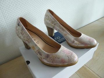 mooie pumps nieuw beschikbaar voor biedingen