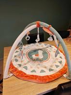 Speelmat met boog, Enlèvement