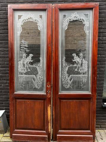 Oude binnendeuren met glasraam 236x150cm beschikbaar voor biedingen