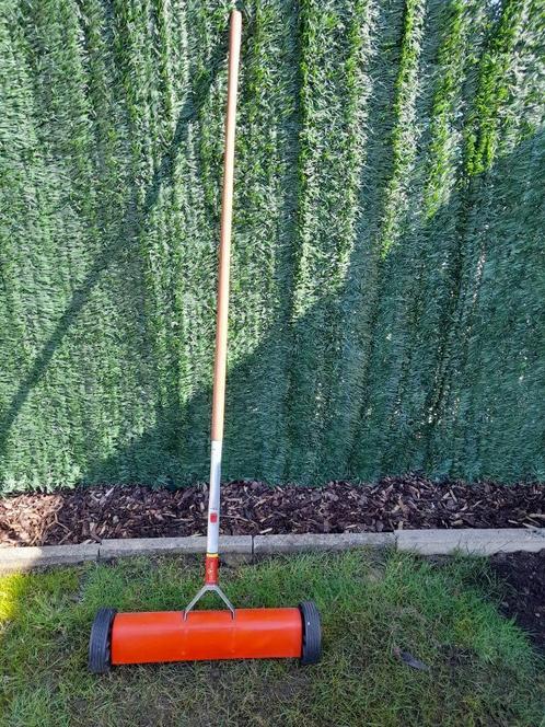 Vertikuteerhark, Tuin en Terras, Verticuteermachines, Zo goed als nieuw, Ophalen