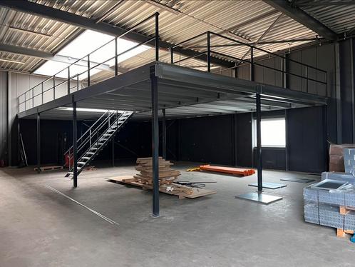 Mezzanine Tussenvloer verdiepingsvloer 15x10 inclusief tranp, Zakelijke goederen, Kantoor en Winkelinrichting | Magazijn, Stelling en Opslag