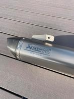 Ligne de pot Akrapovic, Enlèvement