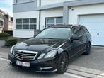 mercedes-benz E250 AMG line Full option, Auto's, Mercedes-Benz, Automaat, Euro 5, Leder en Stof, Zwart