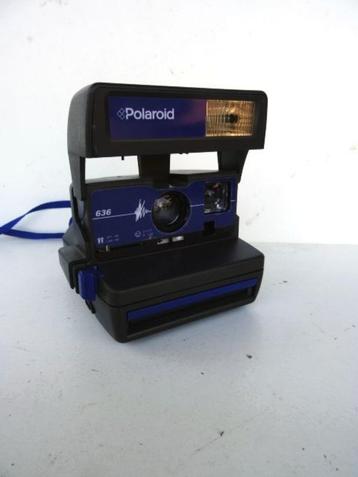 POLAROID 636 blauwe camera  beschikbaar voor biedingen