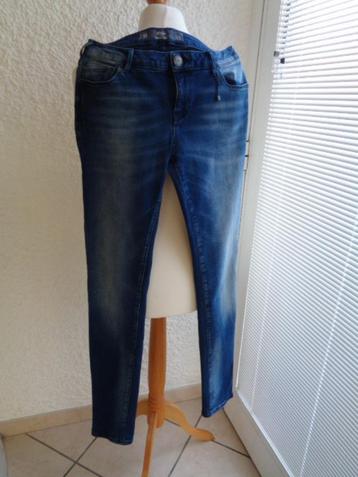 Jeans."S.Oliver" Taille basse W.29/L32 beschikbaar voor biedingen
