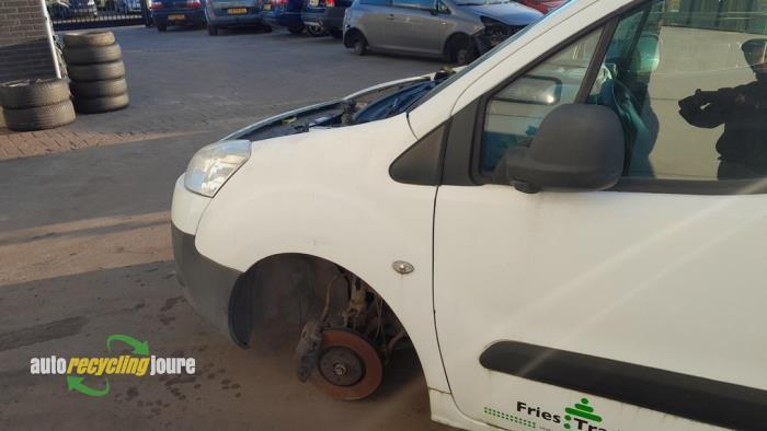 Buitenspiegel links van een Peugeot Partner, Auto-onderdelen, Spiegels, Peugeot, Gebruikt, 3 maanden garantie