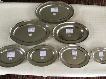14 inox plateaus aan spotprijzen beschikbaar voor biedingen