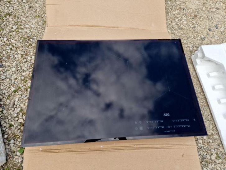 AEG FlexiBridge inductiekookplaat IKE84471FB, Elektronische apparatuur, Kookplaten, Gebruikt, Tussenbouw, Inductie, 5 kookzones of meer