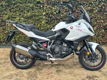 HONDA NT1100 DCT bj 2023 met opties beschikbaar voor biedingen