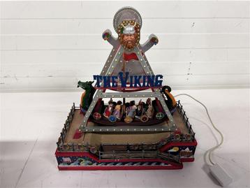 A7087. The Viking vliegend schip, kerst, kersthuisje beschikbaar voor biedingen