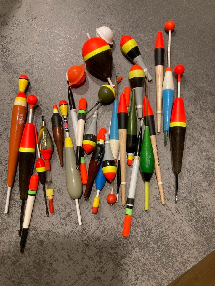 Dobbers loodjes en een plastic bakje, Watersport en Boten, Vis- en Consoleboten, Gebruikt, Ophalen