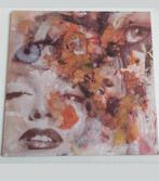 Collage sur toile, Enlèvement