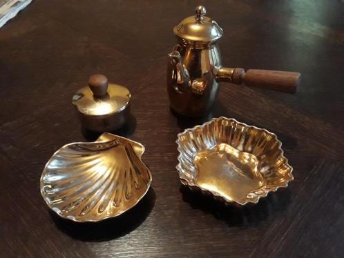 Set goudkleurig porselein, Antiek en Kunst, Antiek | Porselein, Ophalen of Verzenden