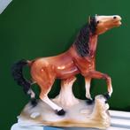 Grand cheval sur socle en plâtre, Utilisé, Enlèvement ou Envoi