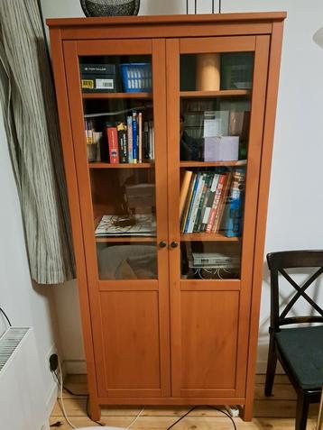 Vaisselier/ vitrine ikea hemnes kast chest