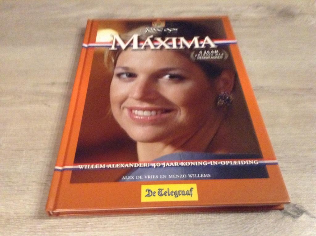 Maxima 5 jaar prinses der Nederlanden biografie (2007), Boeken, Biografieën, Zo goed als nieuw, Overige, Ophalen of Verzenden