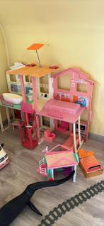 Maison Barbie en parfait état. Pliable avec mobilier, Enlèvement ou Envoi, Comme neuf