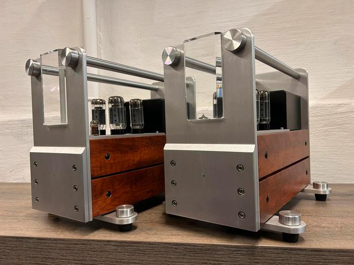 CYBER-800 Mono Block Tube Power Amplifier, Audio, Tv en Foto, Versterkers en Ontvangers, Zo goed als nieuw, Stereo, 60 tot 120 watt