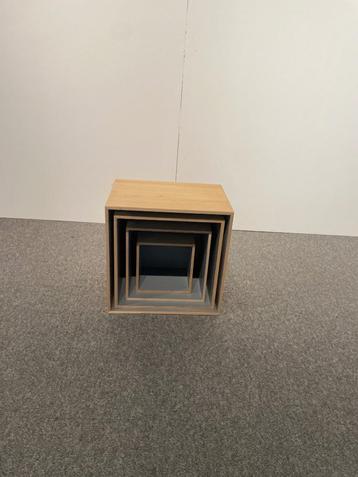 Houte Wandbox Set van 4. Kan apart kopen beschikbaar voor biedingen