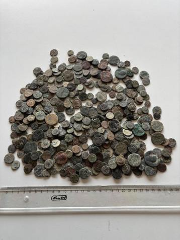 414 Romeinse munten beschikbaar voor biedingen
