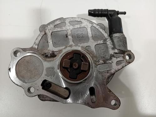 VACUUMPOMP Skoda Yeti (5LAC) (01-2009/12-2017) (03L145100F), Auto-onderdelen, Motor en Toebehoren, Skoda, Gebruikt