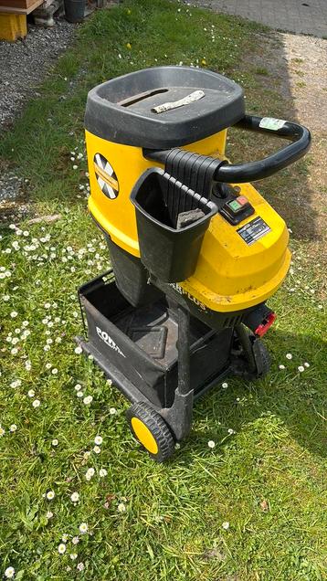 Powerplus hakselaar  POW XG6400. 2600W beschikbaar voor biedingen