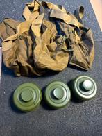 (N) Originele Sovjet GP-5 gasmaskerfilters + draagtassen, Collections, Objets militaires | Général, Envoi