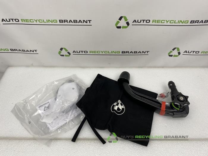 Boule crochet de traction d'un BMW 3-Serie, Autos : Pièces & Accessoires, Autres pièces automobiles, Utilisé, 3 mois de garantie