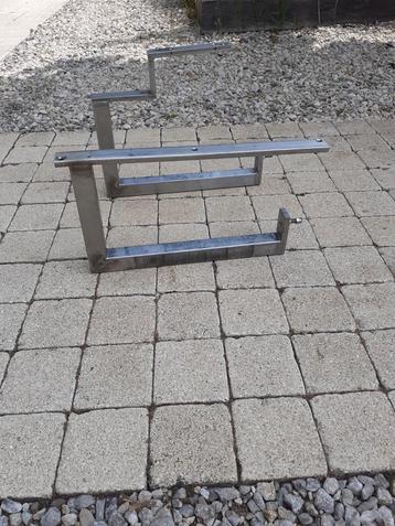 Ladderhangers ford custom, Enlèvement