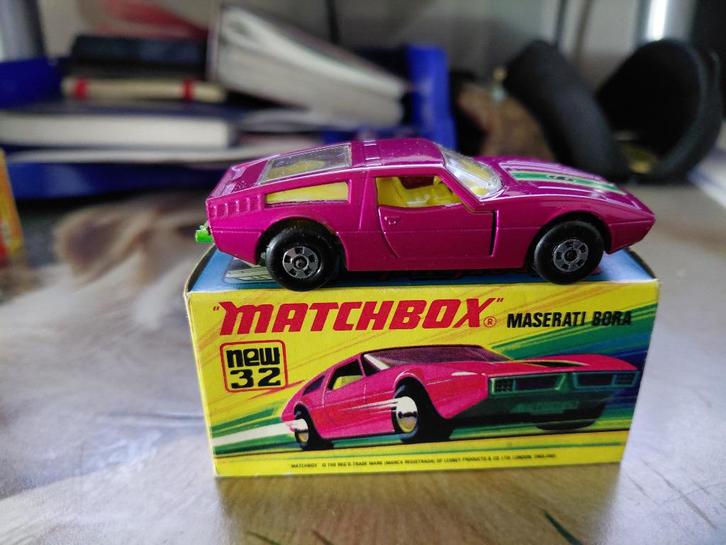 Matchbox 32d Maserati Bora Glossy Paint Type "I" box, Hobby en Vrije tijd, Modelauto's | Overige schalen, Nieuw, Auto, Ophalen of Verzenden