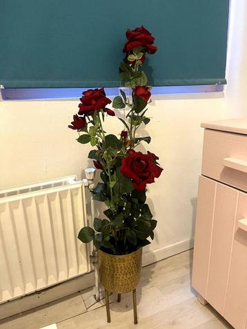 Plantenpot op voetjes - goud boho/ibiza stijl met rozen  beschikbaar voor biedingen