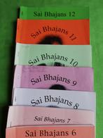 Verzameling van 12 Sai bhajans, geniete bundels + muziekcass, Boeken, Esoterie en Spiritualiteit, Gelezen, Overige typen, Ophalen of Verzenden