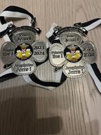 Carnaval medaille, Enlèvement, Autres matériaux
