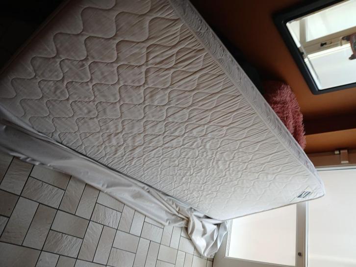 Matras 14 dik  90x200 kan op verstelbare lattenbodem, Huis en Inrichting, Slaapkamer | Matrassen en Bedbodems, Gebruikt, Matras