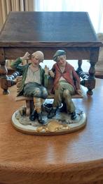 Capodimonte beeldje dronkaards op bank, Antiek en Kunst, Ophalen