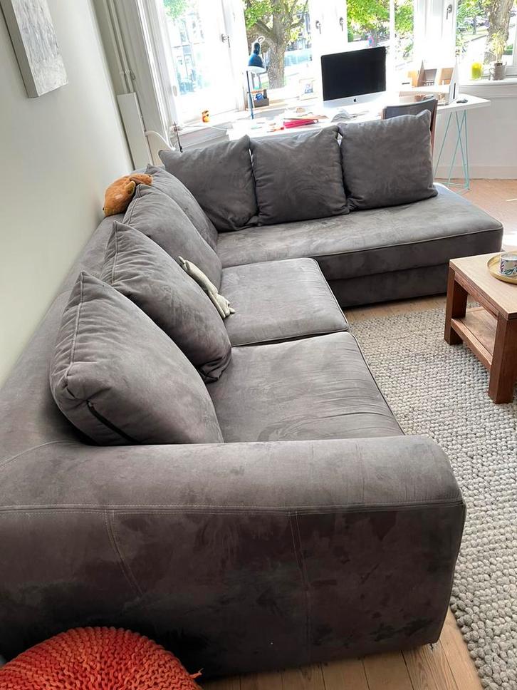 Hoekbank met chaise longue, Huis en Inrichting, Zetels | Zetels en Chaises Longues, Zo goed als nieuw, Vierpersoons of meer, 300 cm of meer