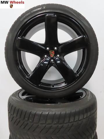 Originele Porsche Macan 21 inch velgen Classic winterbanden beschikbaar voor biedingen