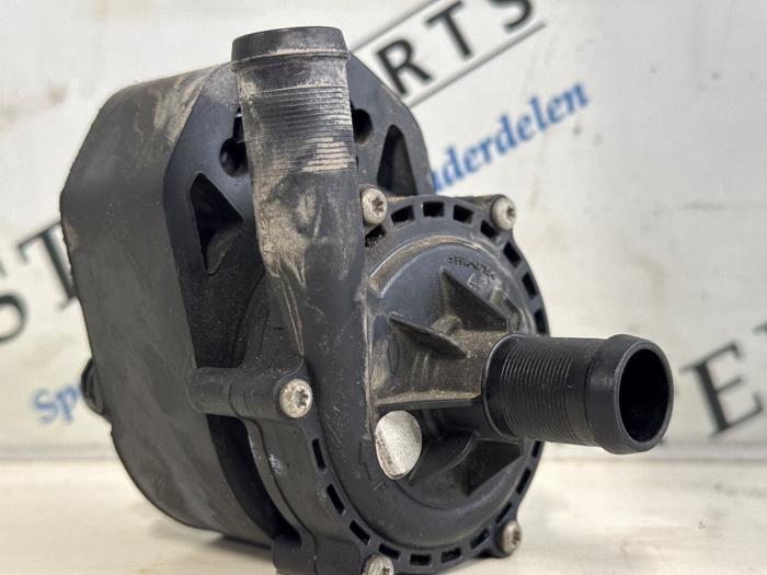 Extra waterpomp van een Mercedes B-Klasse, Auto-onderdelen, Airco en Verwarming, Mercedes-Benz, Gebruikt, 3 maanden garantie, Ophalen of Verzenden