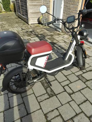 brommer beschikbaar voor biedingen