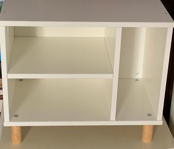 NACHTKASTJE beschikbaar voor biedingen