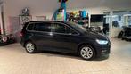 Volkswagen Touran 2023 1.5tsi dsg 7 pl, Auto's, 1498 cc, 4 cilinders, USB, Alcantara