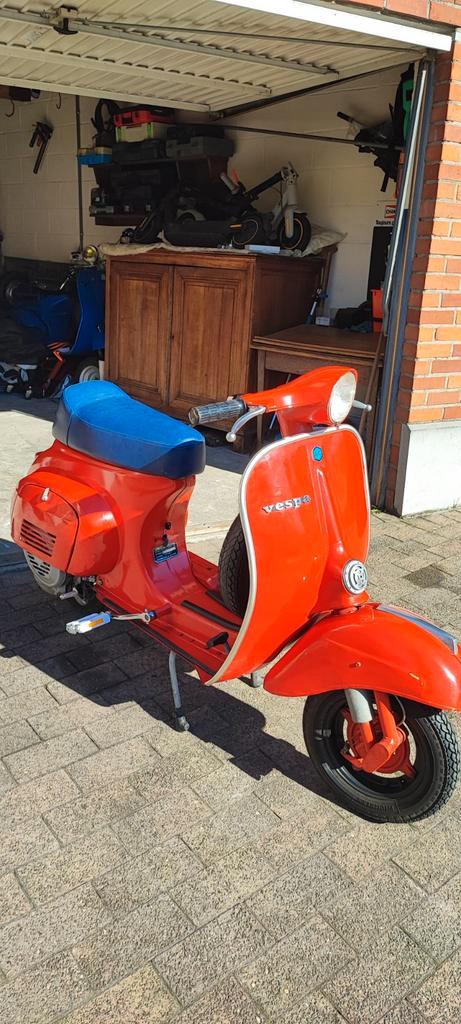 VESPA 50R V5A1T, 50cc à Pédales Pour collectionneur, Fietsen en Brommers, Scooters | Vespa