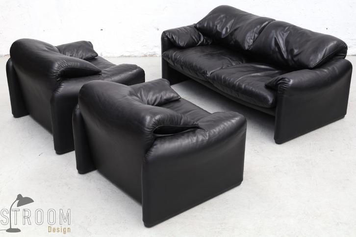 Cassina Maralunga Fauteuils Vintage Italiaans Design Jaren, Huis en Inrichting, Zetels | Zetels, Gebruikt, Rechte bank, Tweepersoons