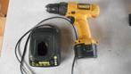 accu boormachine Dewalt 9,6 Volt, Doe-het-zelf en Bouw, Ophalen, Gebruikt, Boor- en Schroefmachine, Variabele snelheid